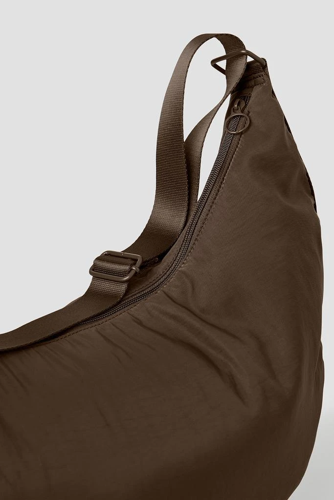 Alo Om The Go Gym Sling Bag - Espresso 5