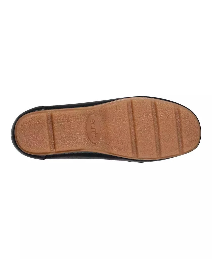 Earth Women's Remi Cutout Slip-On Penny Loafers 5