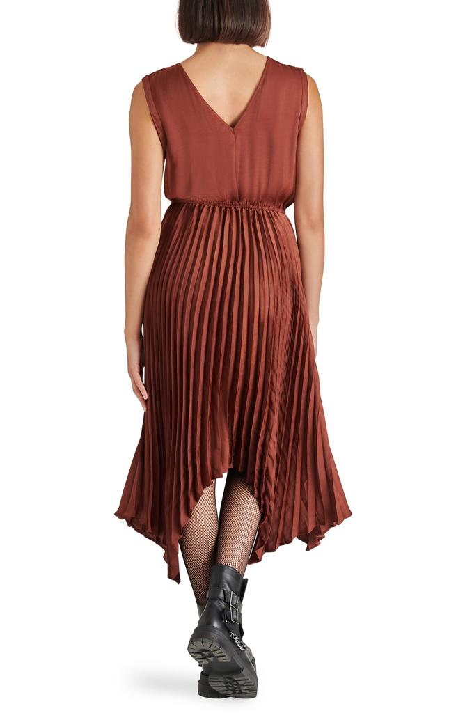 Steve Madden Donna Pleated Handkerchief Hem Satin Dress