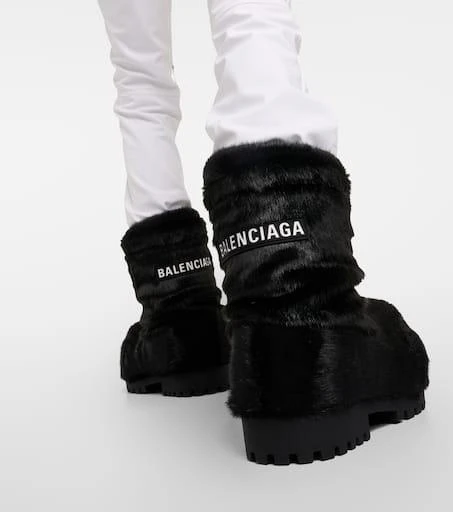 Balenciaga Alaska faux fur snow boots 4