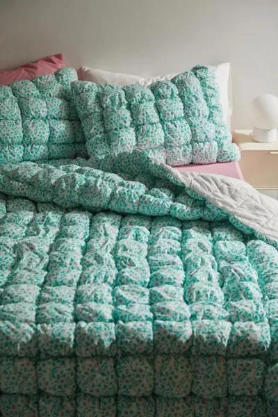 Urban Outfitters Floral Marshmallow Comforter 1