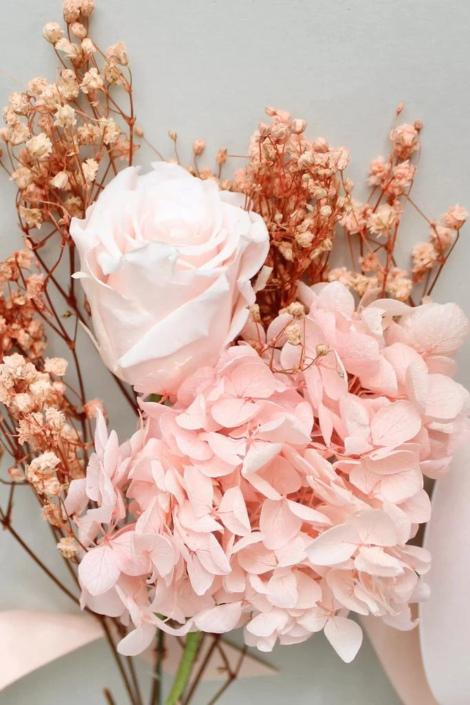 Roxanne
s Dried Flowers Roxanne’s Dried Flowers Pretty In Pink Bouquet