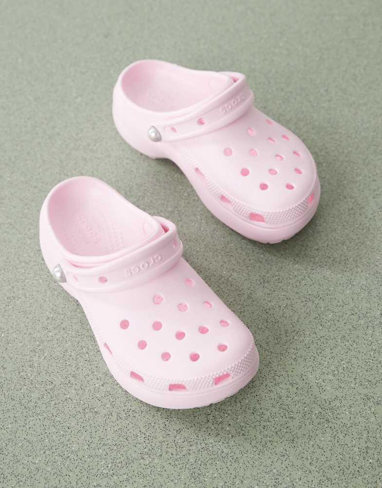 Crocs Crocs Classic platform clog in pink
