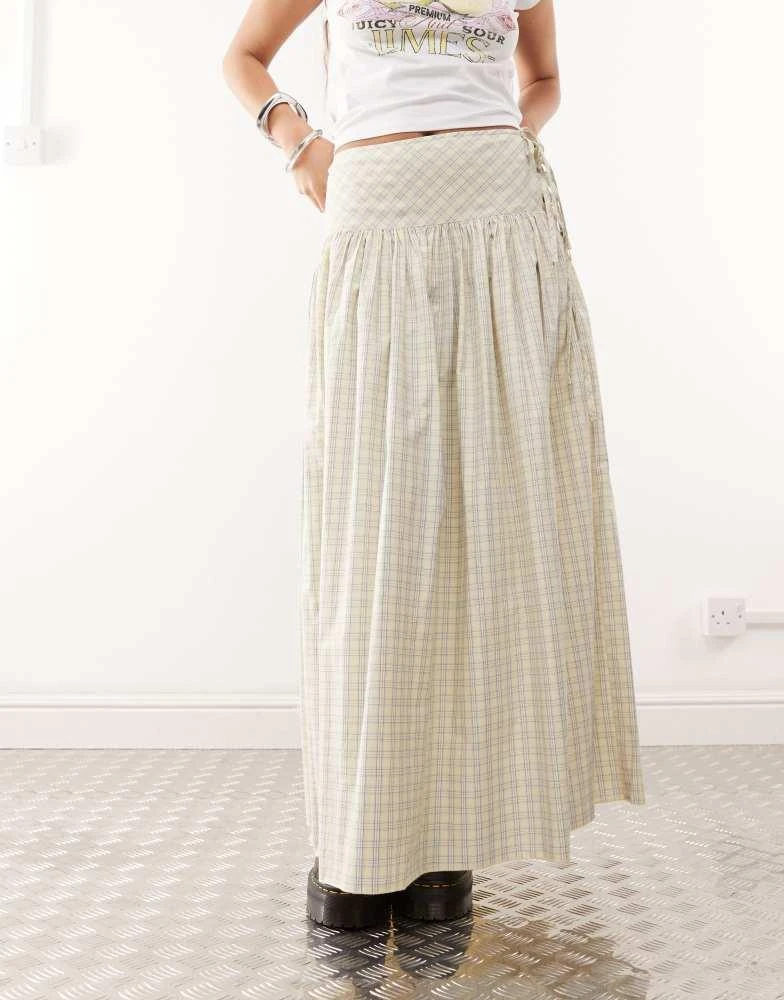 COLLUSION COLLUSION drop waist print maxi skirt in yellow check 2