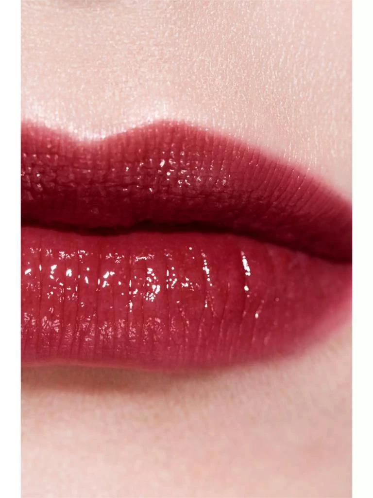 CHANEL Hydrating Vibrant Shine Lip Colour 4