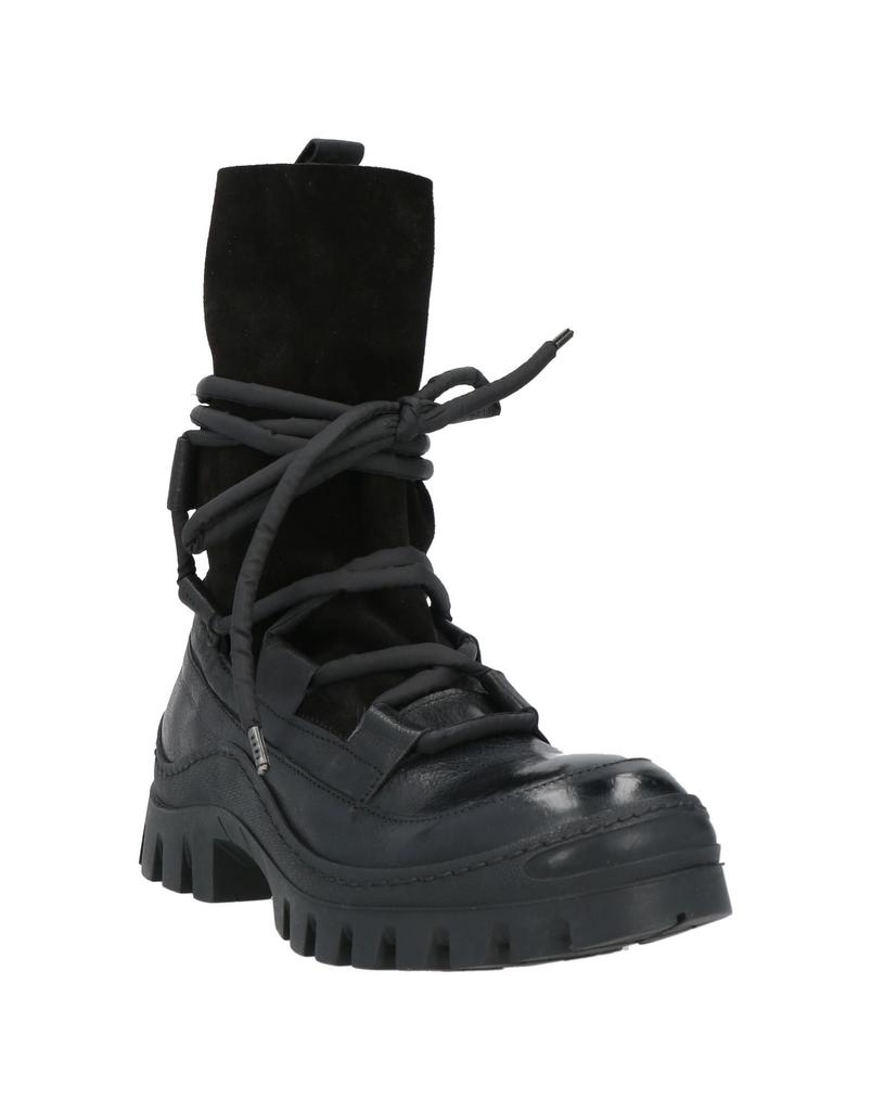 1725.A Ankle boot
