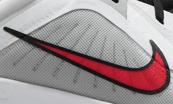 NIKE Quest 5 Road Running Shoe 5
