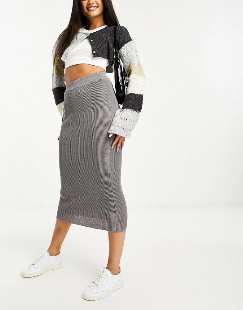 Pull&Bear Pull&Bear knitted rib maxi skirt co-ord in grey 1