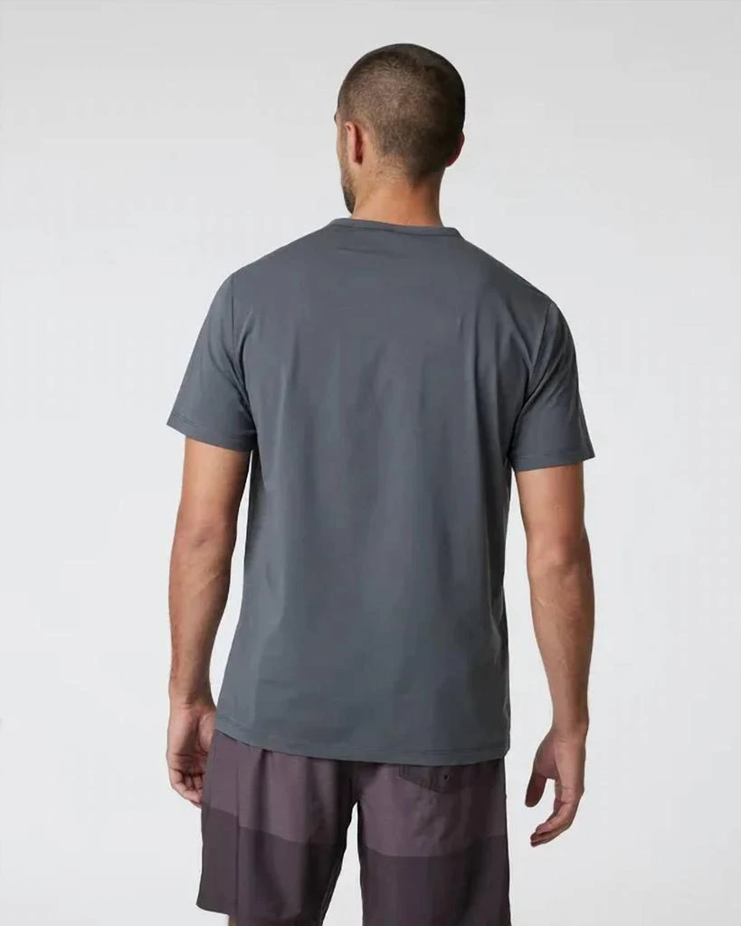 Vuori Feather Pocket Tee In Dark Pewter 2