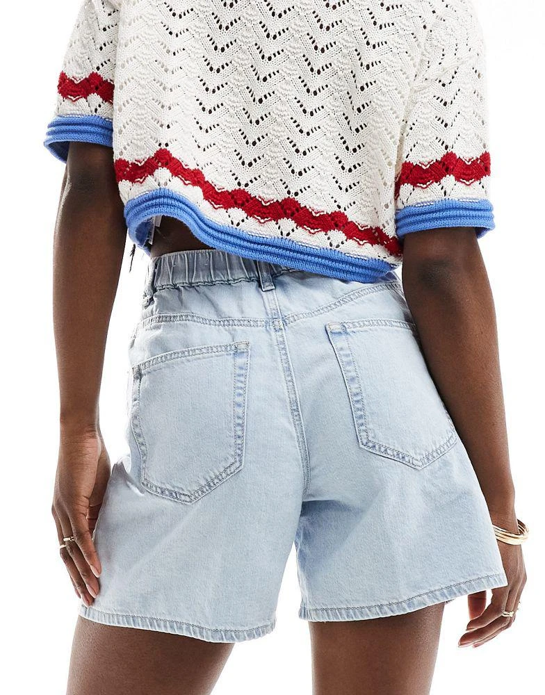 Stradivarius Stradivarius denim short in light blue 5