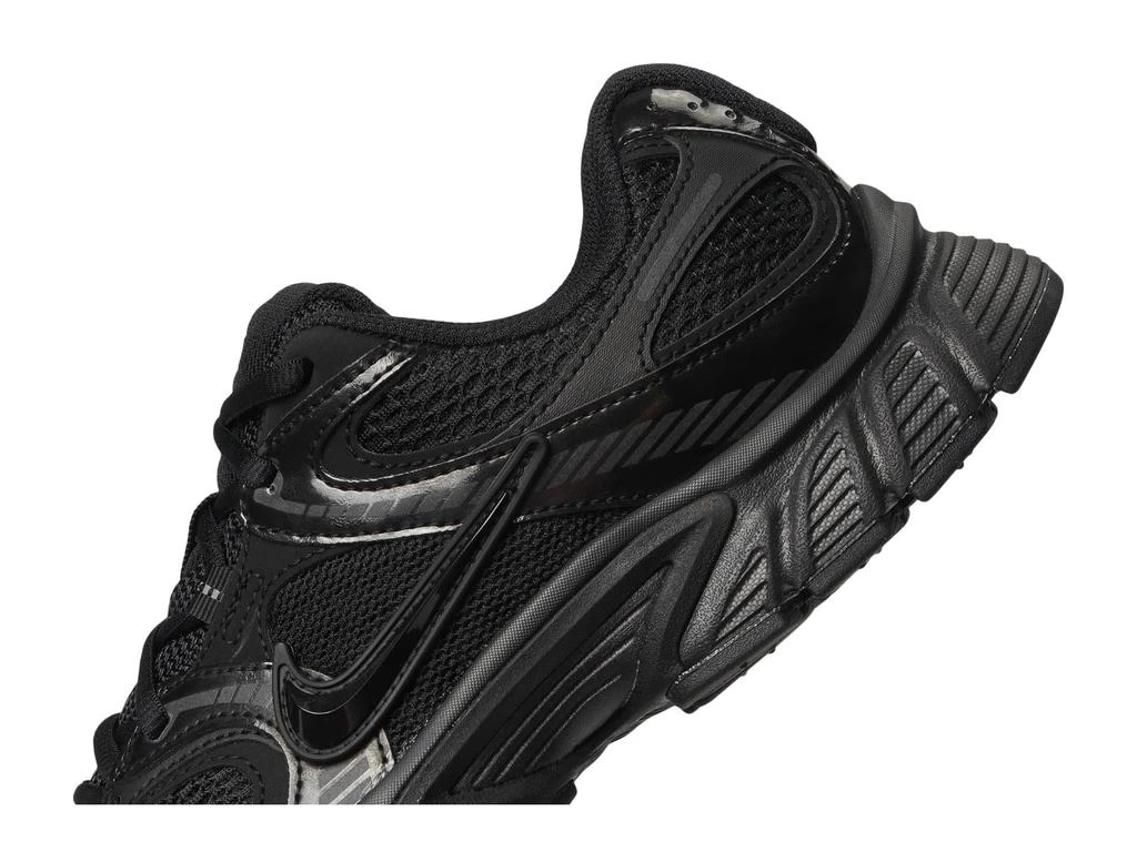 NIKE V5 Runner 6