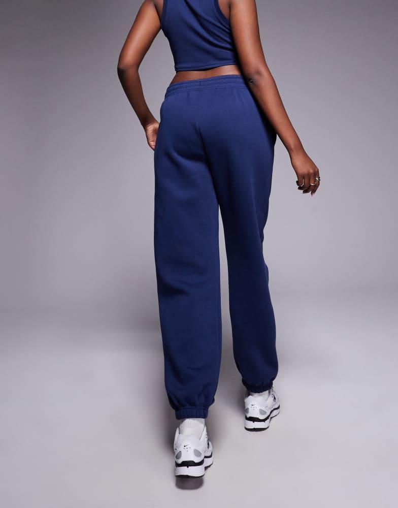 nike cuffed joggers womens