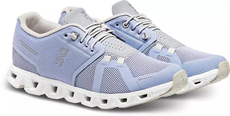 On On Women's Cloud 5 Shoes 6