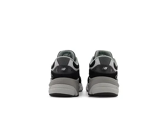New Balance FuelCell 990v6 5