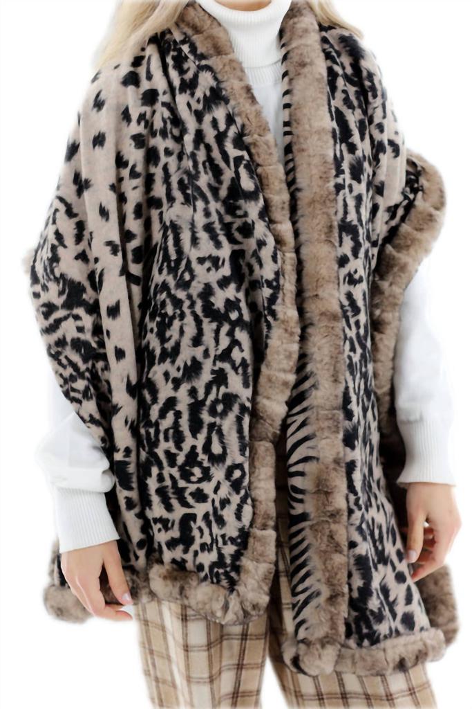 La Fiorentina La Fiorentina - Reversible Animal Print Shawl With Fur