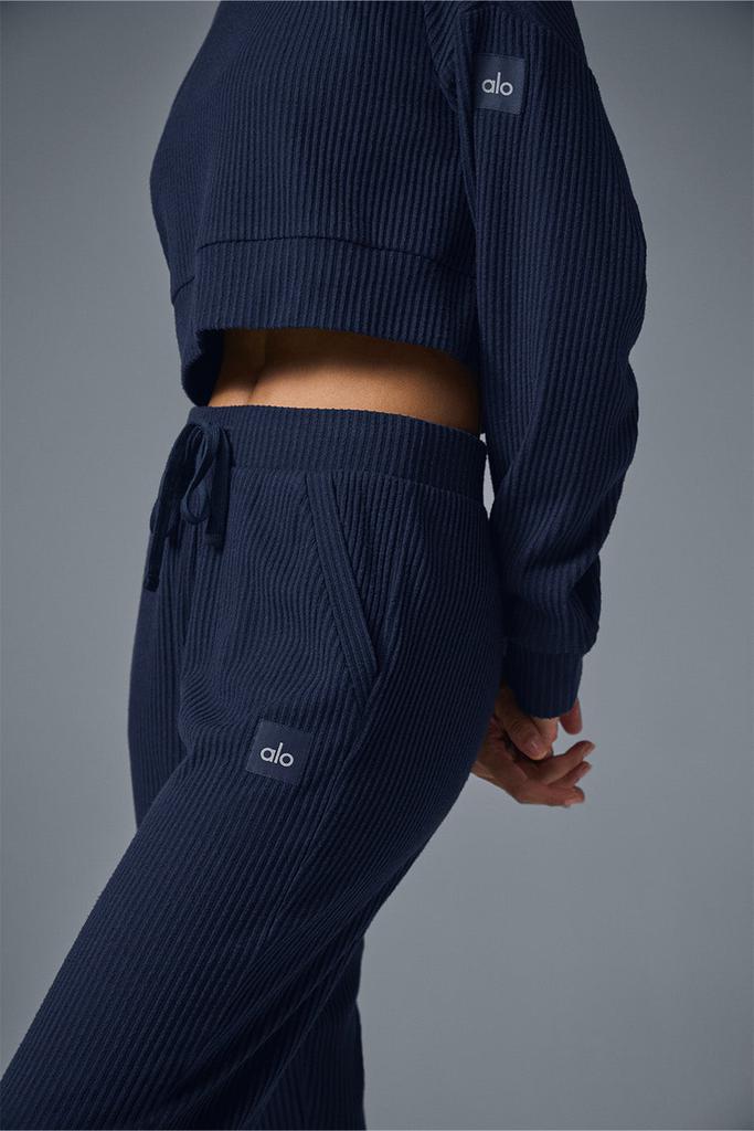 Alo Muse Sweatpant - Navy - Joggers - Free Shipping - BeyondStyle