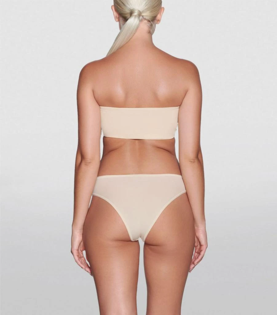 SKIMS Fits Everybody Bandeau Bra 3