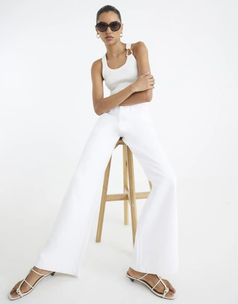 River Island River Island Low rise baggy wide leg jeans in white 4