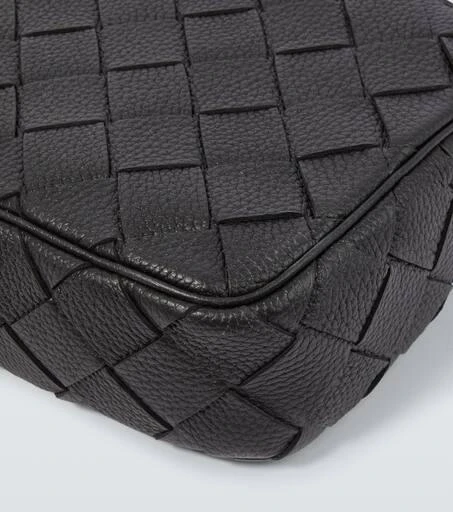 Bottega Veneta Intrecciato leather camera bag 6