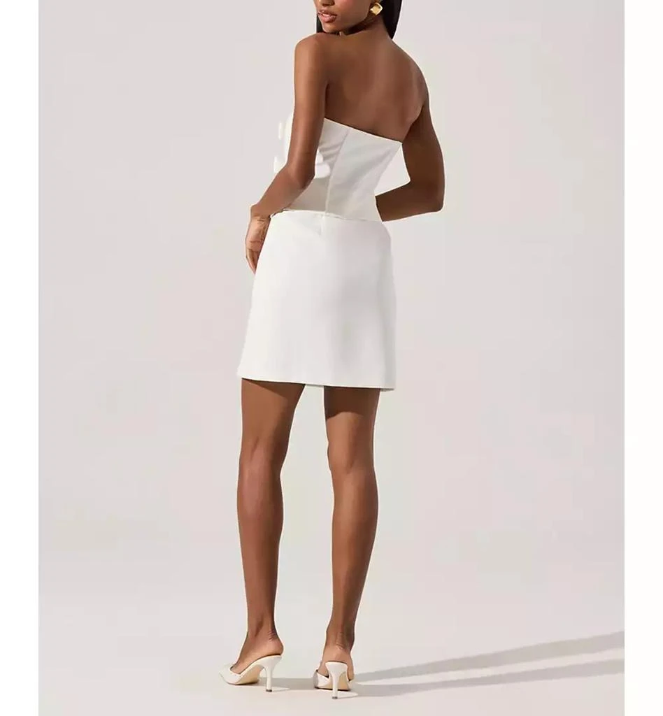 ASTR Women's Bow-Detail Strapless Mini Dress 5