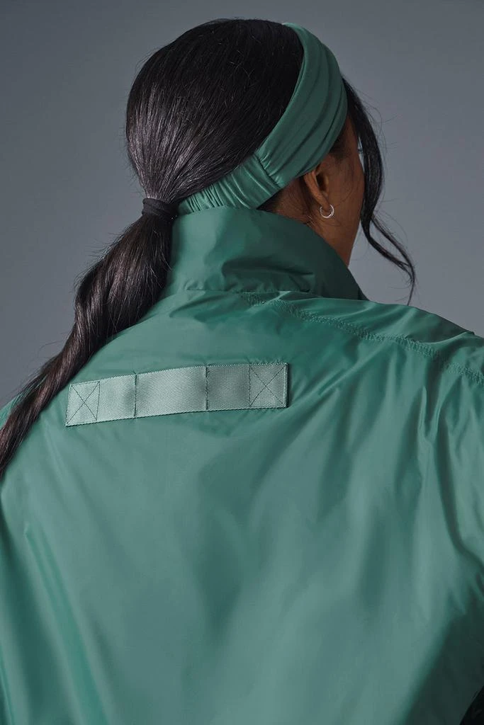 Alo Latitude Light Weight 1/2 Zip Pullover Jacket - Winter Ivy 5