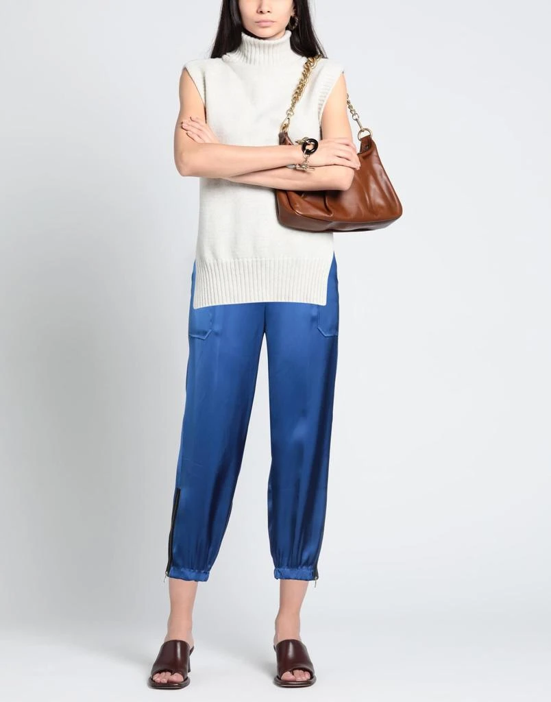 TRUE ROYAL Casual pants 2