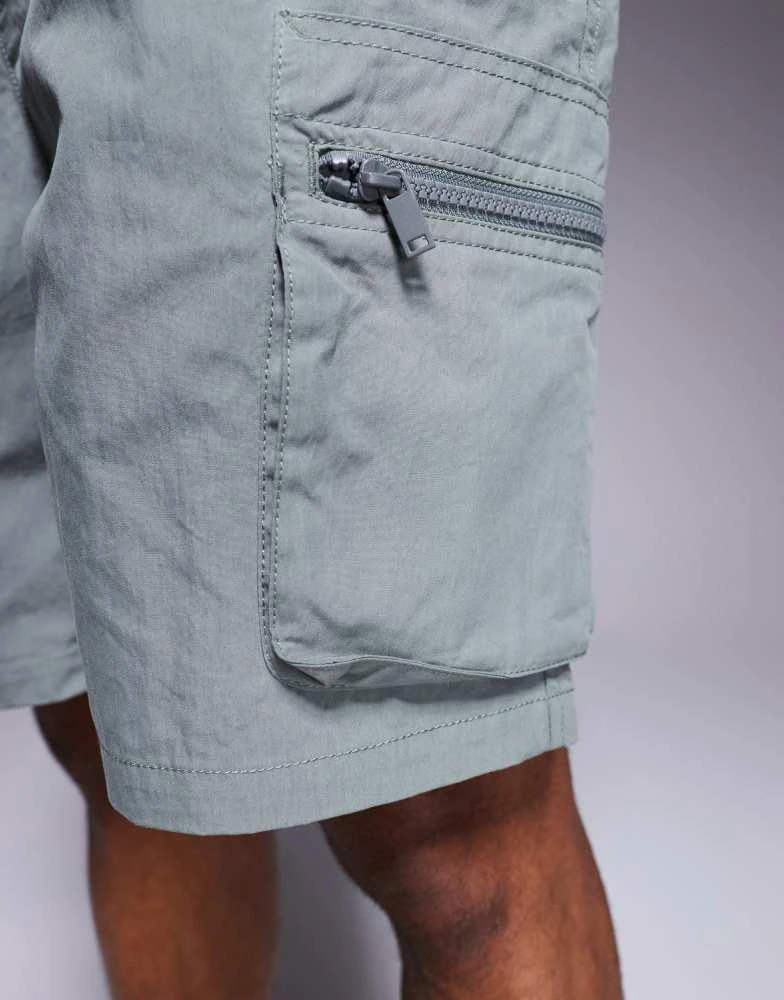 River Island River Island stretch cargo shorts in light green 3