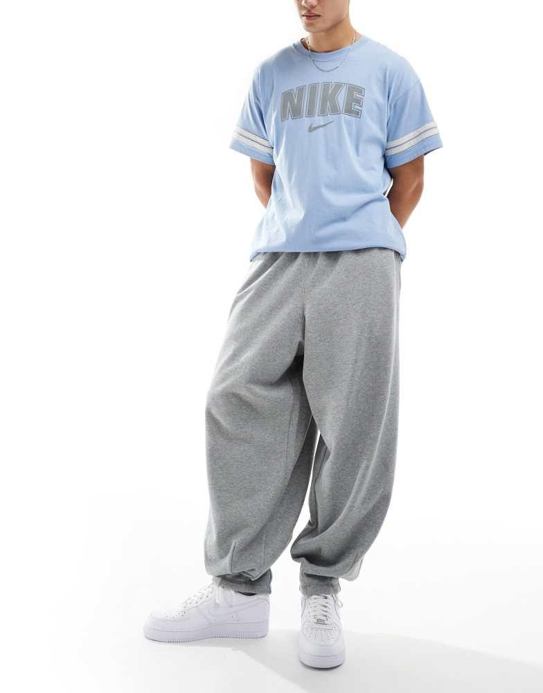 nike oversized jogger