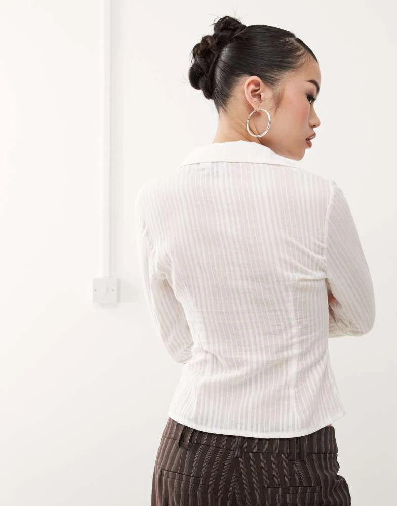 Princess Polly Princess Polly 90s textured stripe flare sleeve plunge collared shirt in white 4