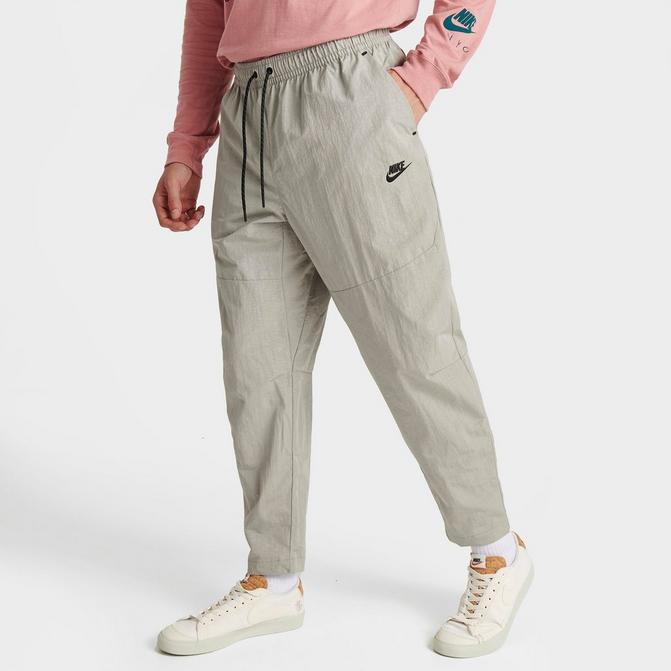 nike commuter trousers