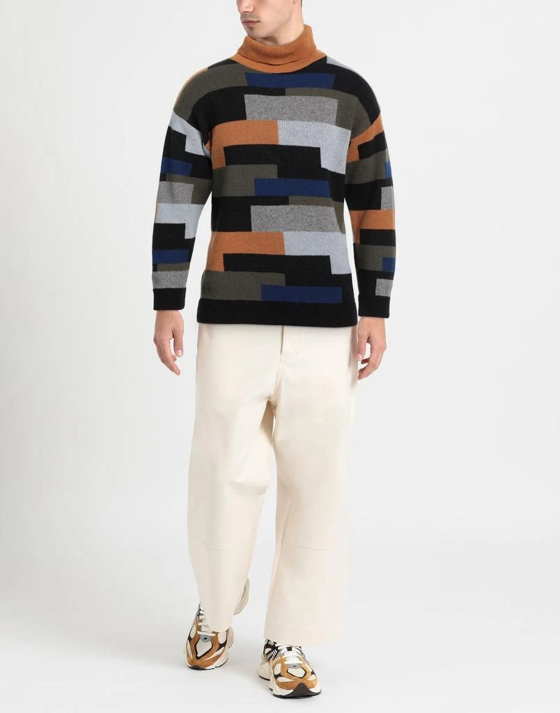 SUN HOUSE Turtleneck 2