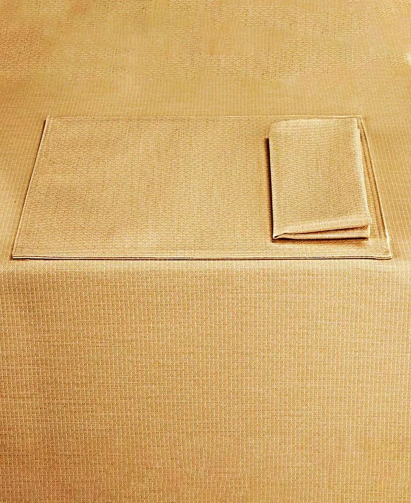 Noritake Colorwave Tablecloth 7