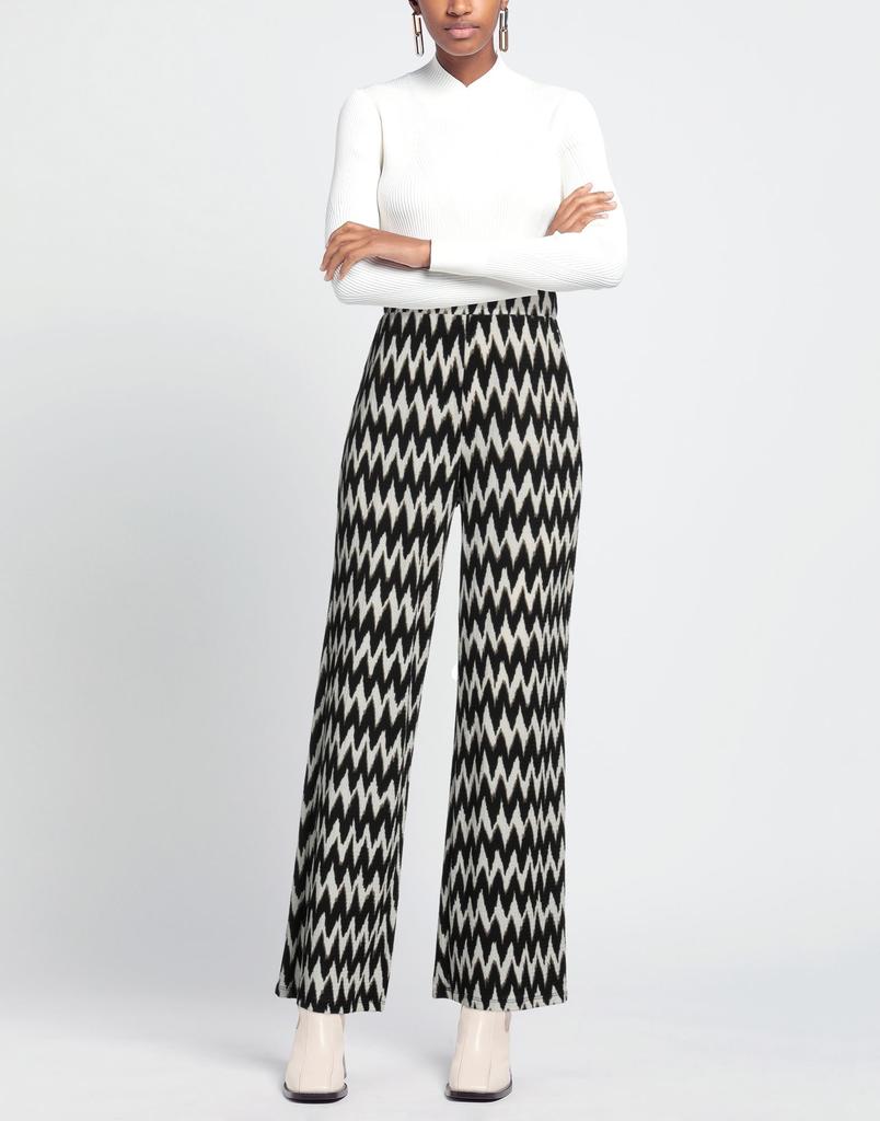 GARCIA Casual pants
