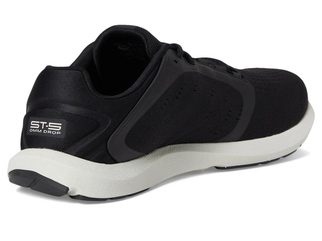 TOPO ATHLETIC ST-5 5