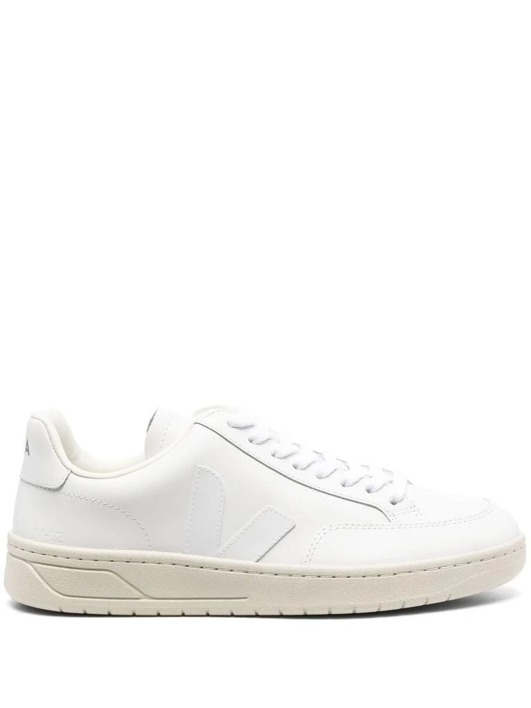 Veja V-12  SNEAKERS 1