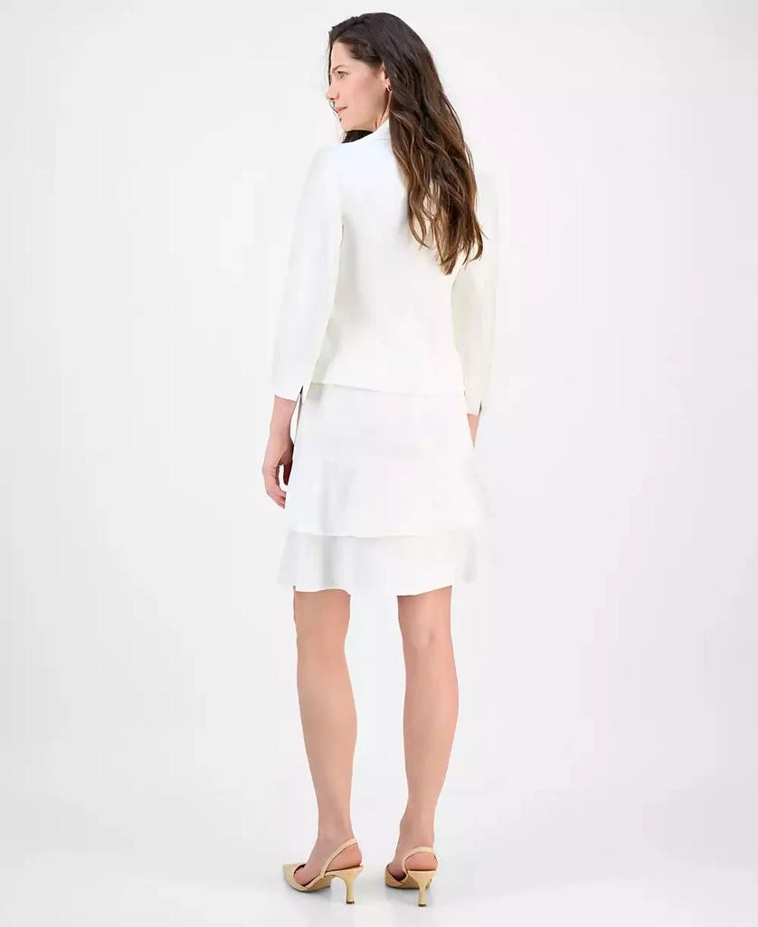 Le Suit Women
s Tulip Collar Jacket 
Tiered Skirt Suit, Regular 
Petite 2