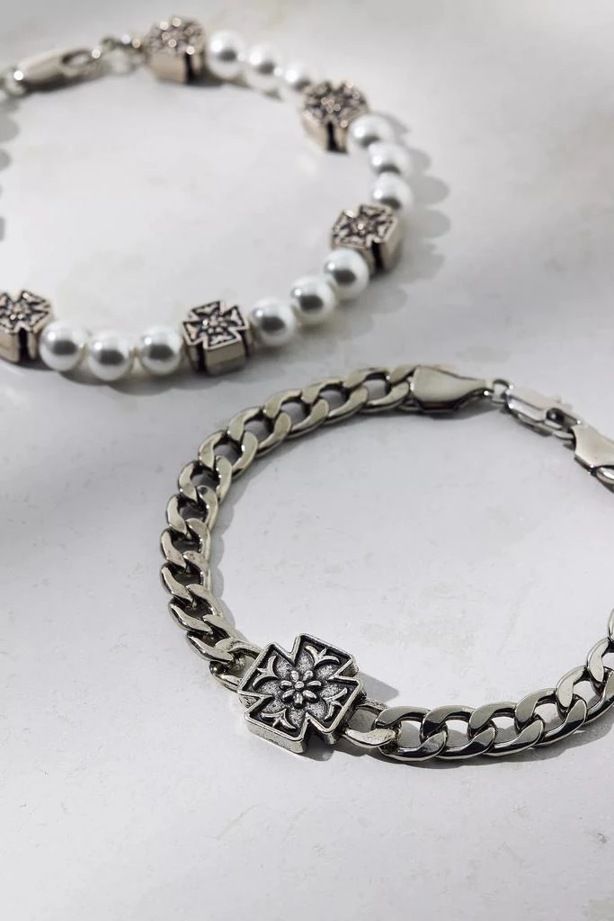 Urban Outfitters Simone Charm 
Pearl Bracelet Set