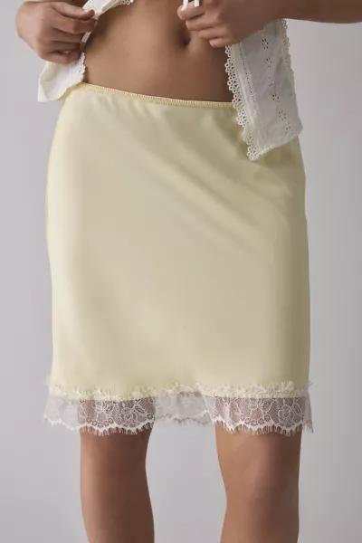 Kimchi Blue Kimchi Blue Addy Lace Trim Satin Slip Midi Skirt
