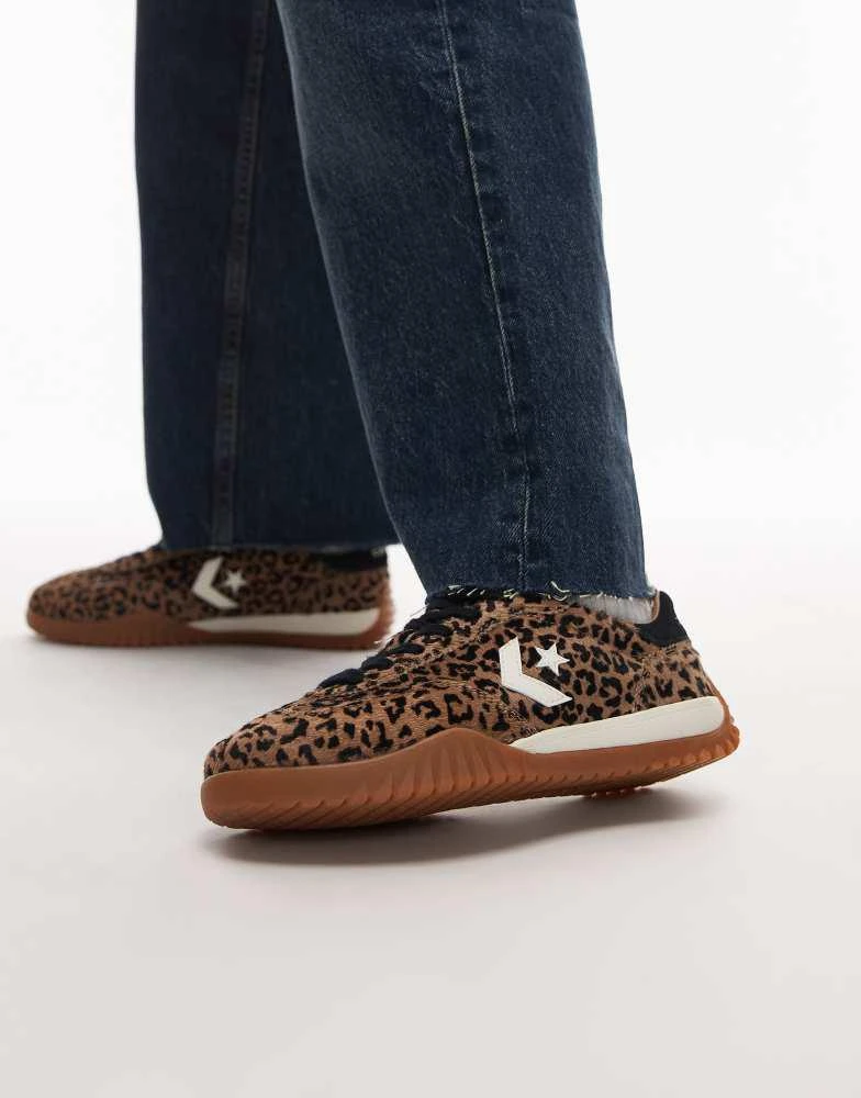Converse Converse Run Star trainers in pony hair leopard print