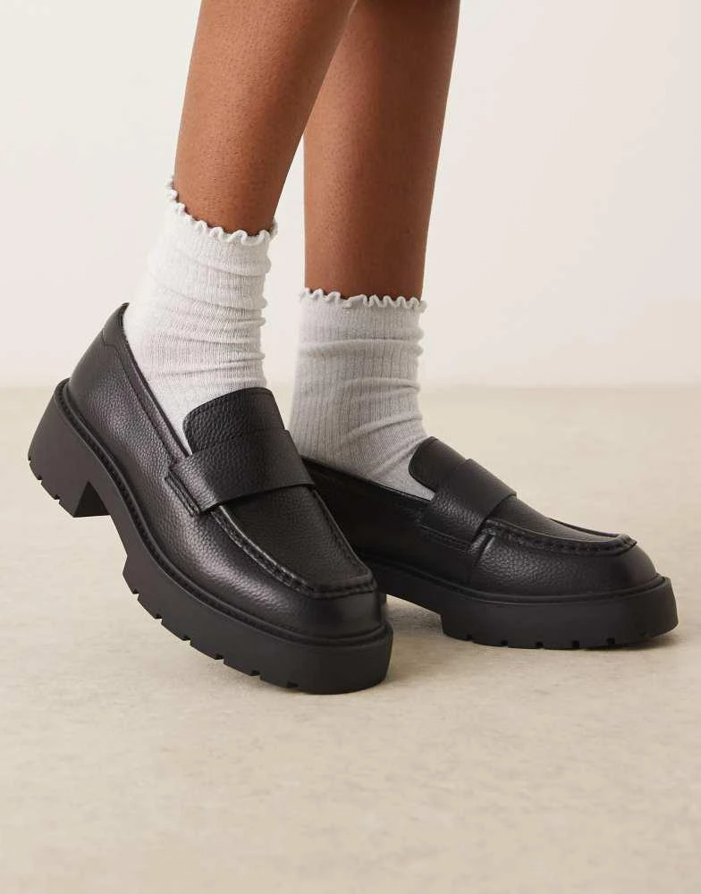 Calvin Klein Calvin Klein chunky penny loafers in black  display picture 1