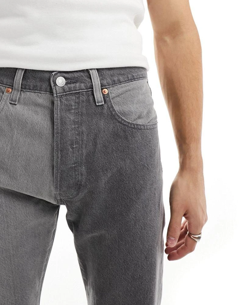 Levi's Levi's Skate 501 jeans in grey split 4