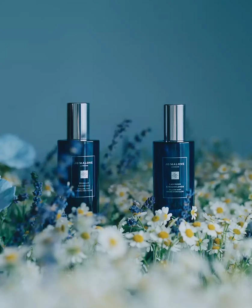 Jo Malone London Lavender 
Moonflower Pillow Mist, 1.7 oz. 2