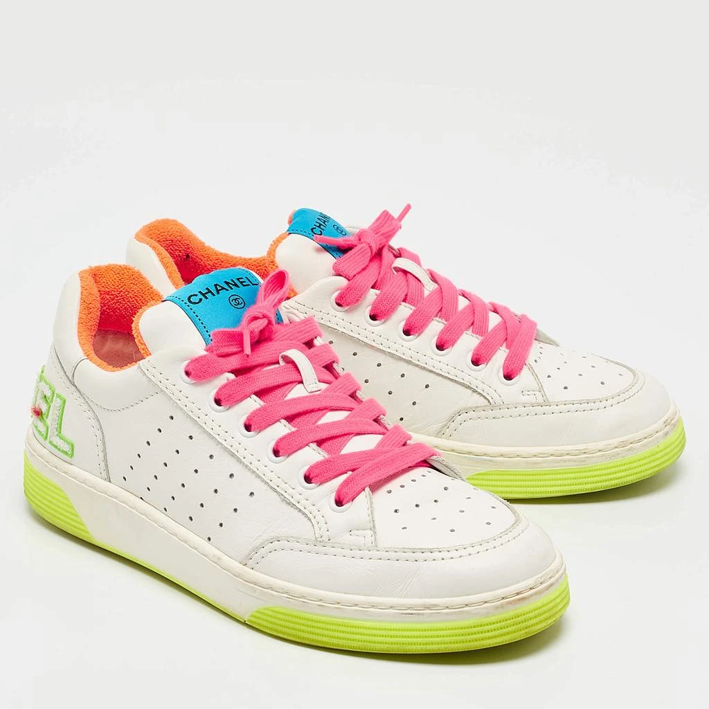 Chanel Chanel White Perforated Leather Logo Low Top Sneakers Size 39 4