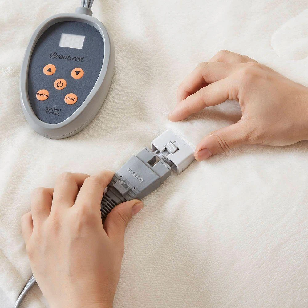 Beautyrest Heated Microlight to Berber Blanket, King 7