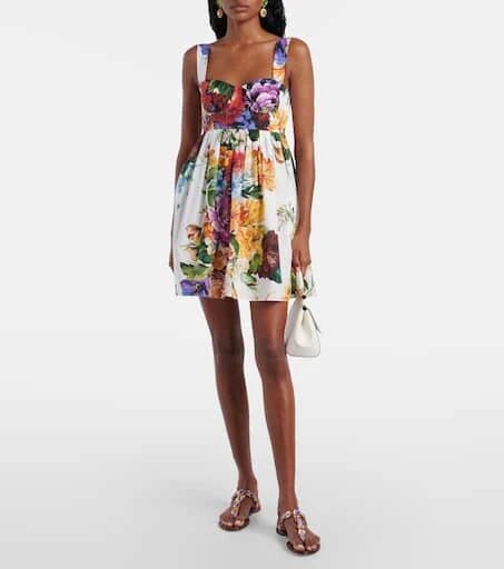 Dolce
Gabbana Majolica leather-trimmed satin thong sandals 3