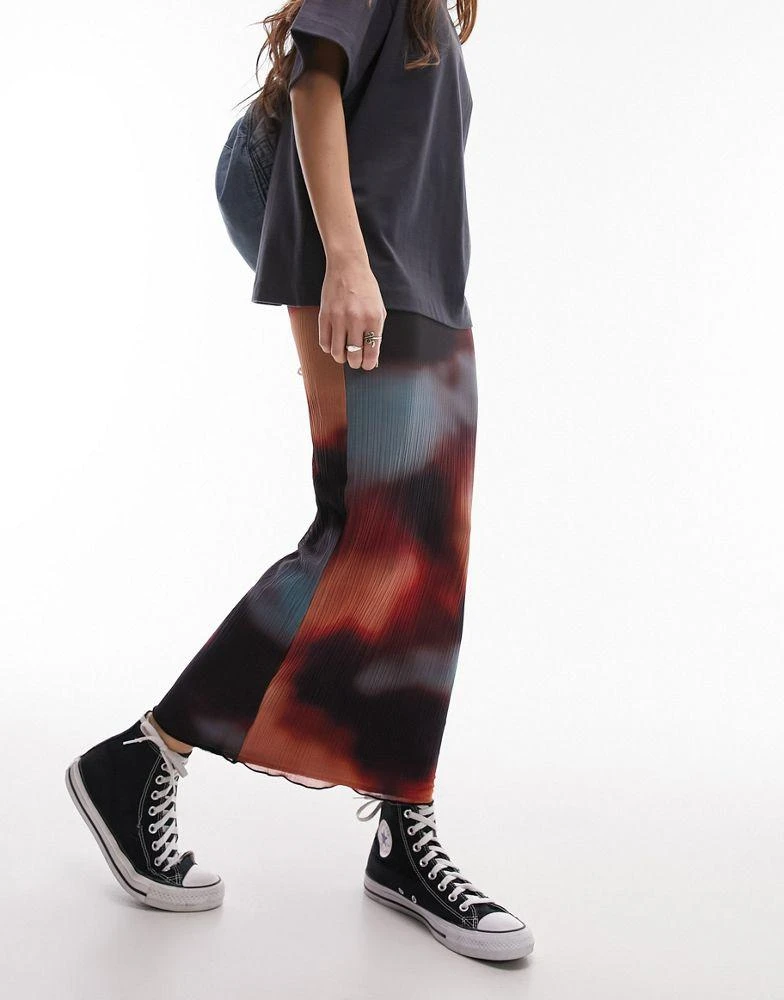 Topshop Topshop blurred tie dye crinkle plisse midi skirt in multi 3