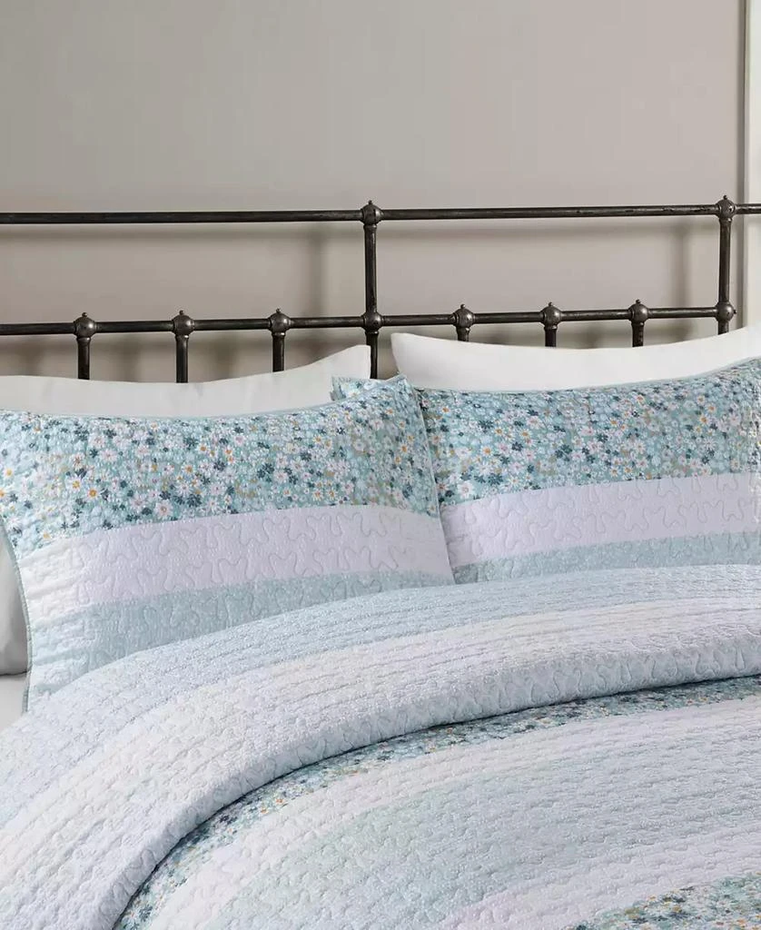 Macy's Caralie Seersucker 4 Piece Quilt Set 14
