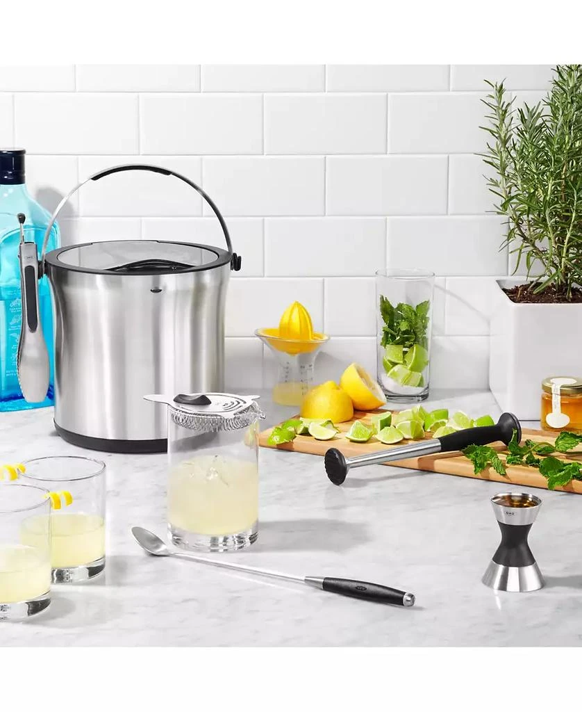OXO Good Grips Small Citrus Juicer 6
