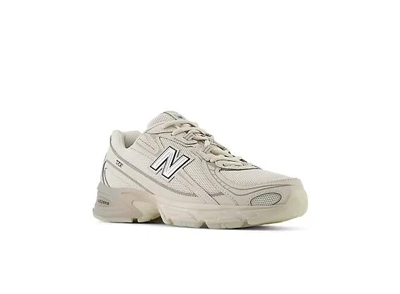 New Balance 740 2