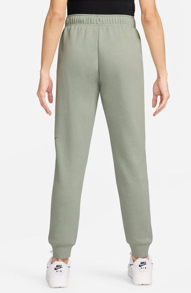 NIKE Sportswear Club Fleece Joggers 2